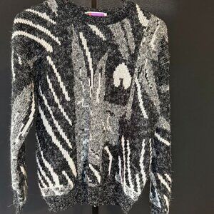 Sweater Graphix Vintage Acrylic Sweater